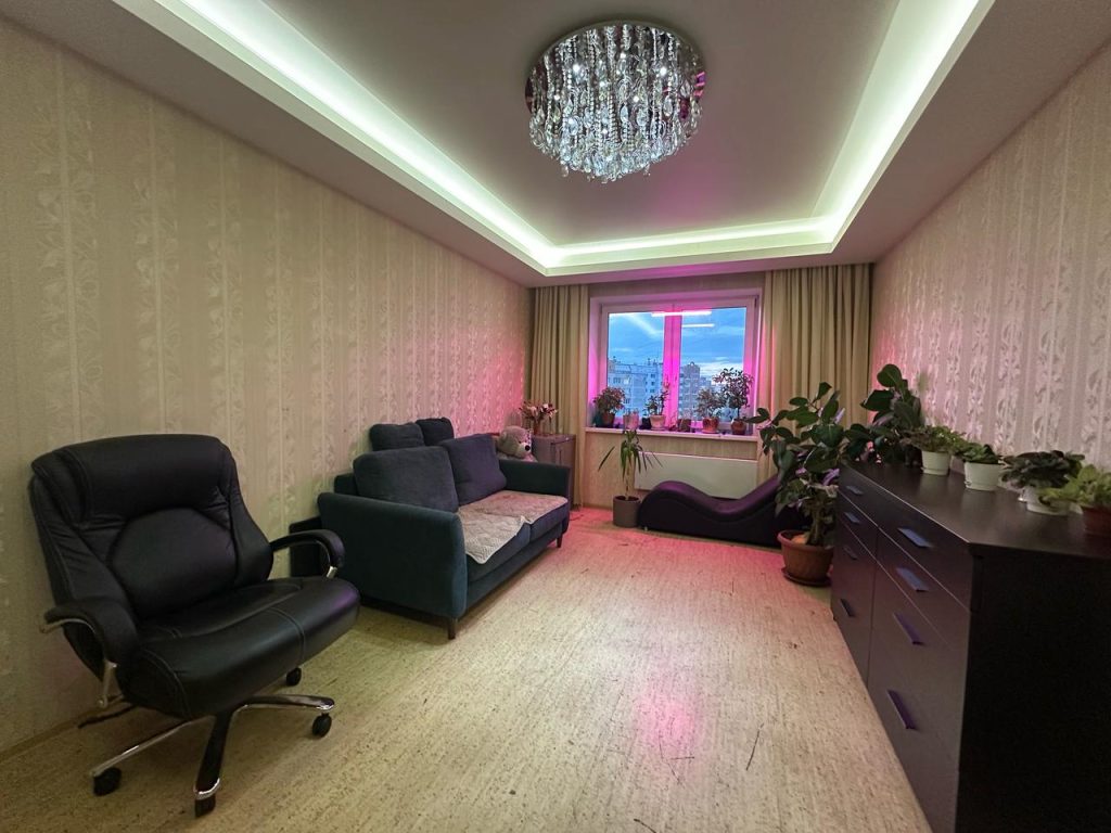 3-к. квартира, 77 кв.м., 7/25 эт.
Санкт-Петербург,Фрунзенский район, улица Белы Куна, 1к1