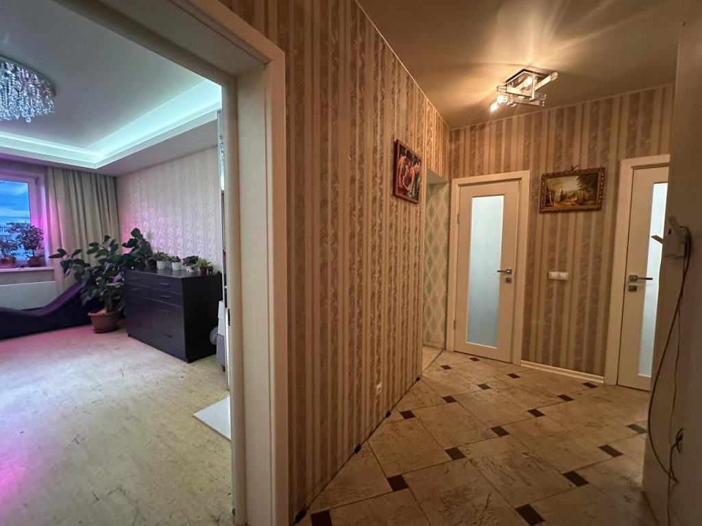 3-к. квартира, 77 кв.м., 7/25 эт.
Санкт-Петербург,Фрунзенский район, улица Белы Куна, 1к1