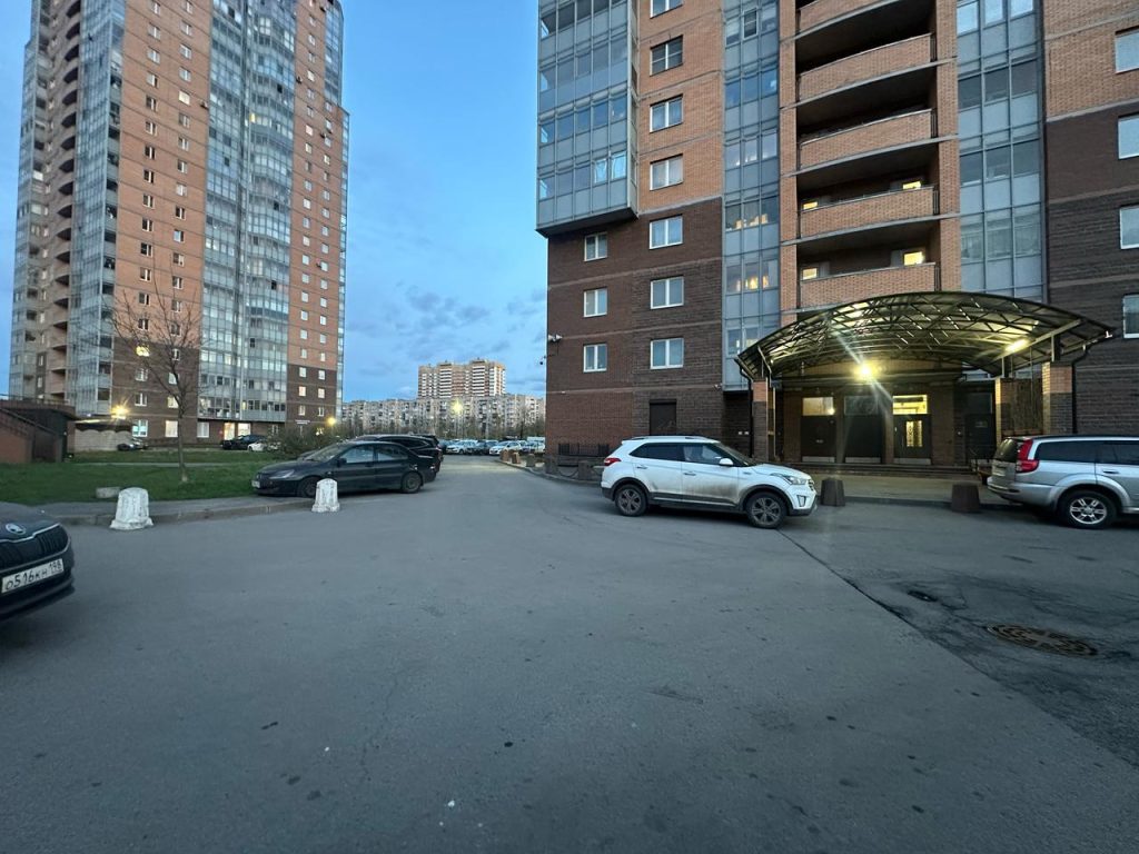 3-к. квартира, 77 кв.м., 7/25 эт.
Санкт-Петербург,Фрунзенский район, улица Белы Куна, 1к1