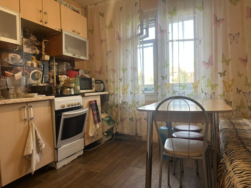 2-к. квартира, 52,7 кв.м., 3/5 эт.
Ленинградская область., Кировский район, Кировск, бульвар Партизанской Славы, 12