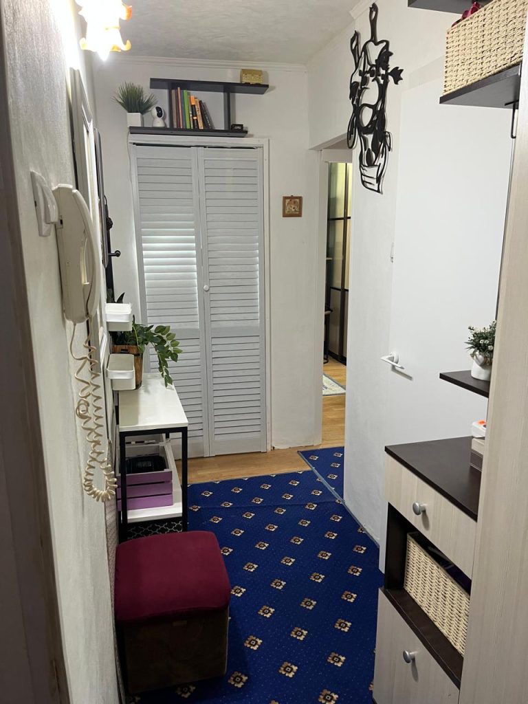 1-к. квартира, 32 кв.м, 2/3 эт.
Санкт-Петербург, Пушкинский район, Павловск, Пионерская ул., 13