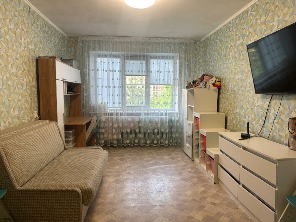 2-к. квартира, 52,7 кв.м., 3/5 эт.
Ленинградская область., Кировский район, Кировск, бульвар Партизанской Славы, 12