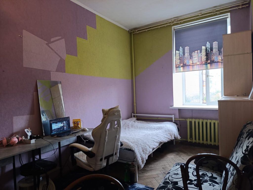 Комната 20,2 кв.м. в 9-к., 3/7 эт.
Санкт-Петербург, Центральный район, Мытнинская улица, 9