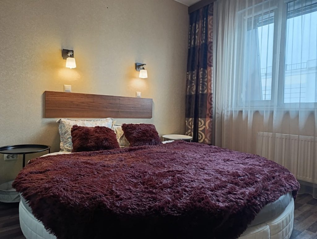1-к. квартира, 50 кв.м., 4/5 эт.
Санкт-Петербург, Пушкинский район, Пушкин, Гусарская улица, 4к3
