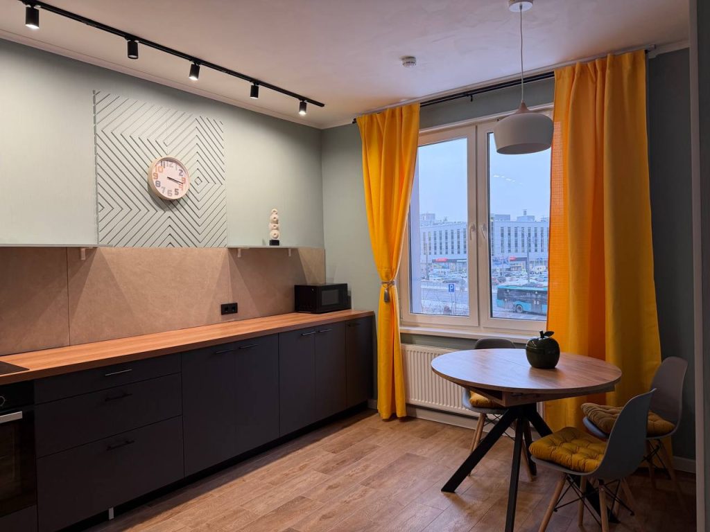 1-к. квартира, 44,2 кв.м., 2/19 эт.
Санкт-Петербург, Приморский район, Коломяжский проспект, 11