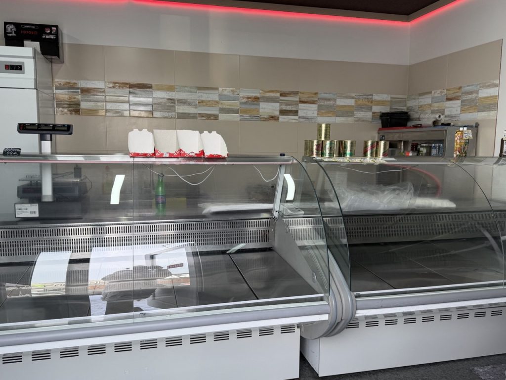 Торговая площадь, 24 м²
Ленинградская область., Гатчинский райoн, Гатчинское городское поселение, Гатчина, Ленинградское шоссе., 10